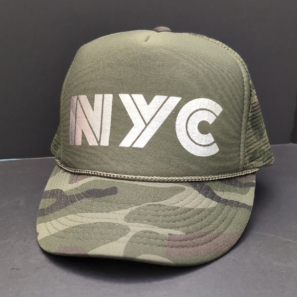 Cobra NYC Men's Green Camo Snapback Trucker Hat. - Picture 1 of 8